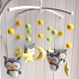 Crib Hanging Toys To Help Baby Sleep | BabyCulture